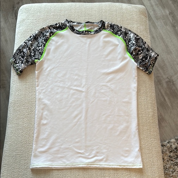 White and Camouflage Raglan Sleeve Shirt - Picture 1 of 3